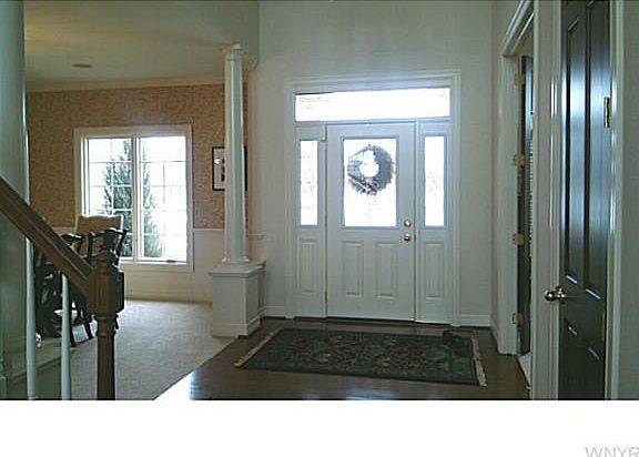 3rd image of 7189 Creekbend Dr