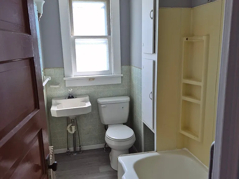 3420 Graham Ave #1 — Photo 11