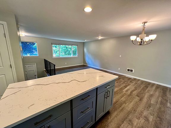 4th image of 7914 185th Street Ct E