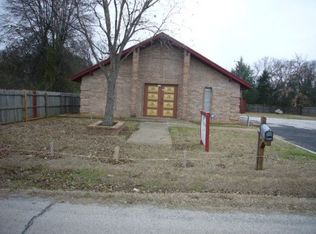 5900 Montague St, Fort Worth, TX 76119