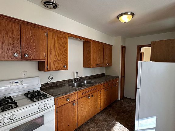 5th image of 3523 Grand Ave S APT 1