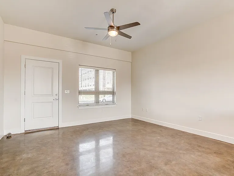 1200 McDonough St — Photo 7