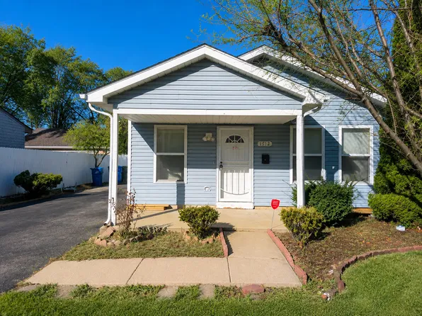 1712 11th St, Waukegan, IL 60085