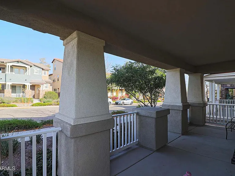 2896 N Claire Dr — Photo 5