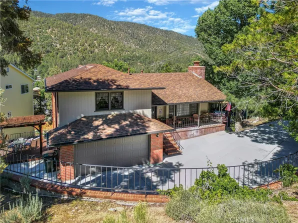 1171 Rivera Dr, Wrightwood, CA 92397