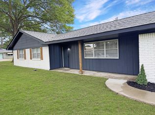 9 Riviera Dr, Conway, AR 72034