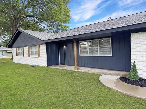 9 Riviera Dr, Conway, AR 72034