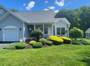 53 Oakmont St, Niskayuna, NY 12309