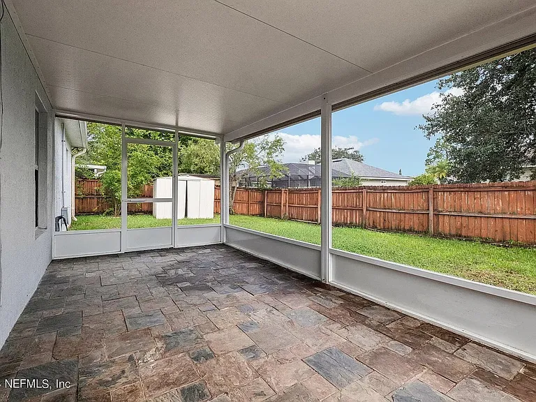 11089 Englenook Dr — Photo 13