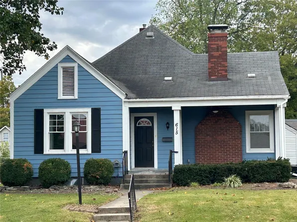 615 S 4th St, Greenville, IL 62246