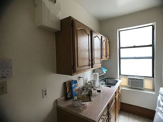 Rented by Sovereign Associates | media 7