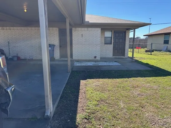 136 Meador Ln, Burleson, TX 76028