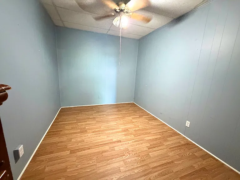 72 Lakeview Dr #3 — Photo 11