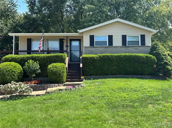 1998 Ridgeway Dr, Arnold, MO 63010