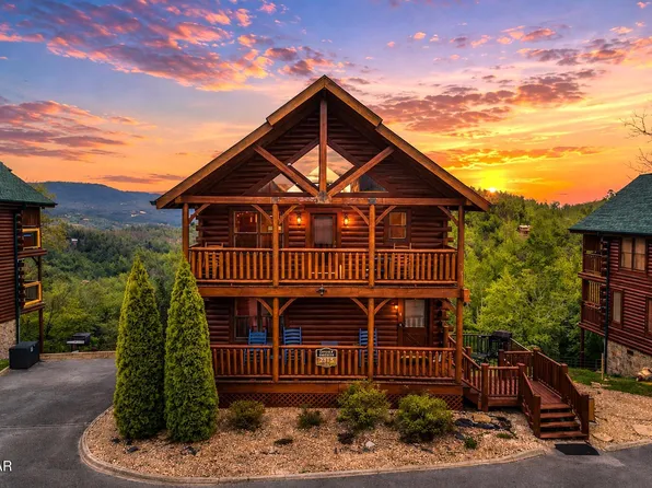 2815 White Oak Ridge Ln, Sevierville, TN 37862