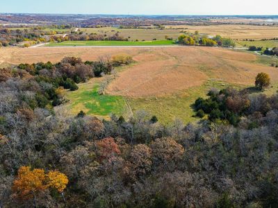 2 Hogback Bridge Rd, Earlham, IA, 50072