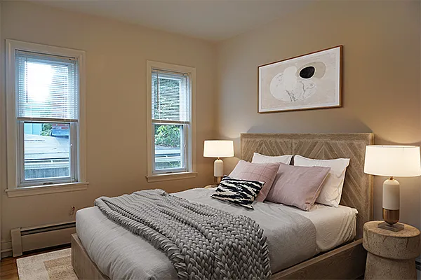 3 bed, 1.0 bath, 875 sqft, $2,775 — Photo 3