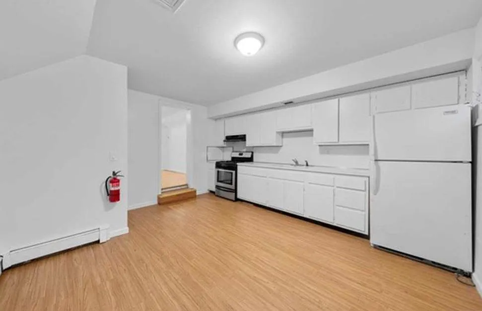 2 bed, $2,800 — Photo 4