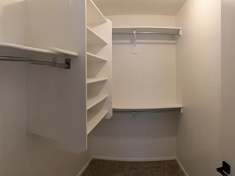 1695 E Los Alamos St — Photo 11