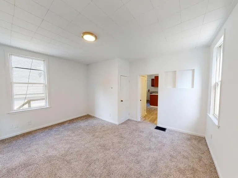 1627 Dewey Ave — Photo 20