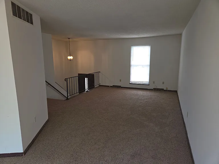 4425-4427 E Santa Anna Dr — Photo 2