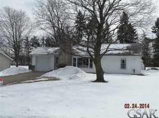 885 Riverlane Dr, Owosso, MI 48867
