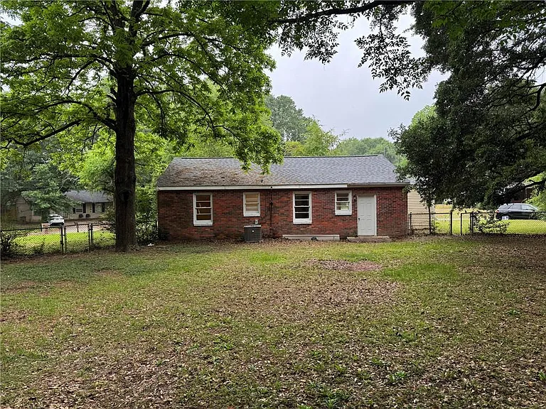 4670 Rosewood Dr — Photo 24