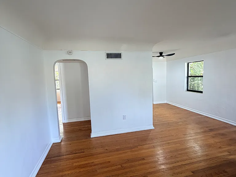 1130 N Federal Hwy #1 — Photo 7