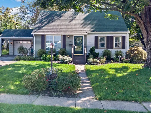 2642 W South St, Allentown, PA 18104