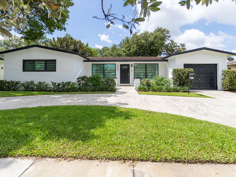 Entrance and driveway