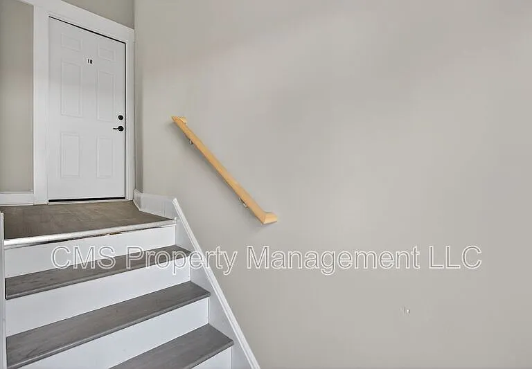 378 Grand St #1R — Photo 4
