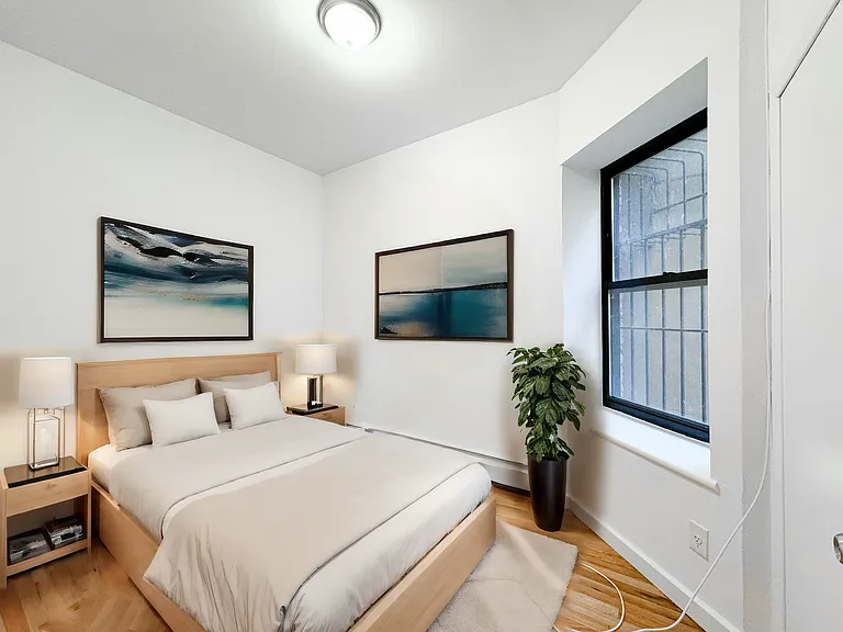 310 W 116th St #1B — Photo 4