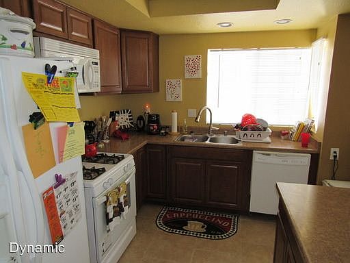 2nd image of 2109 Manzana Way