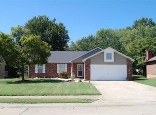 7 Dunlap Cove Dr, Edwardsville, IL 62025
