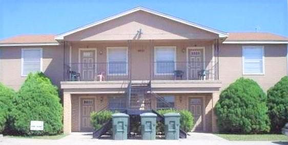 2nd image of 4801 Rainbow Cir APT 3
