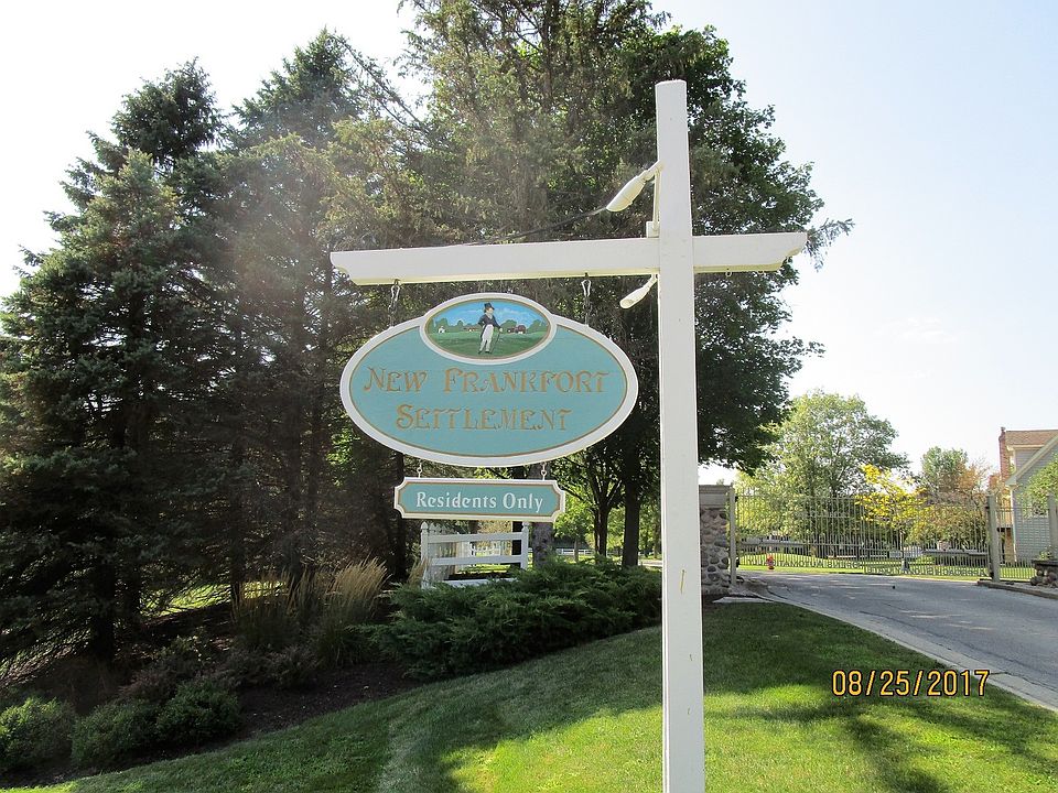 2nd image of 824 Stonebridge Rd