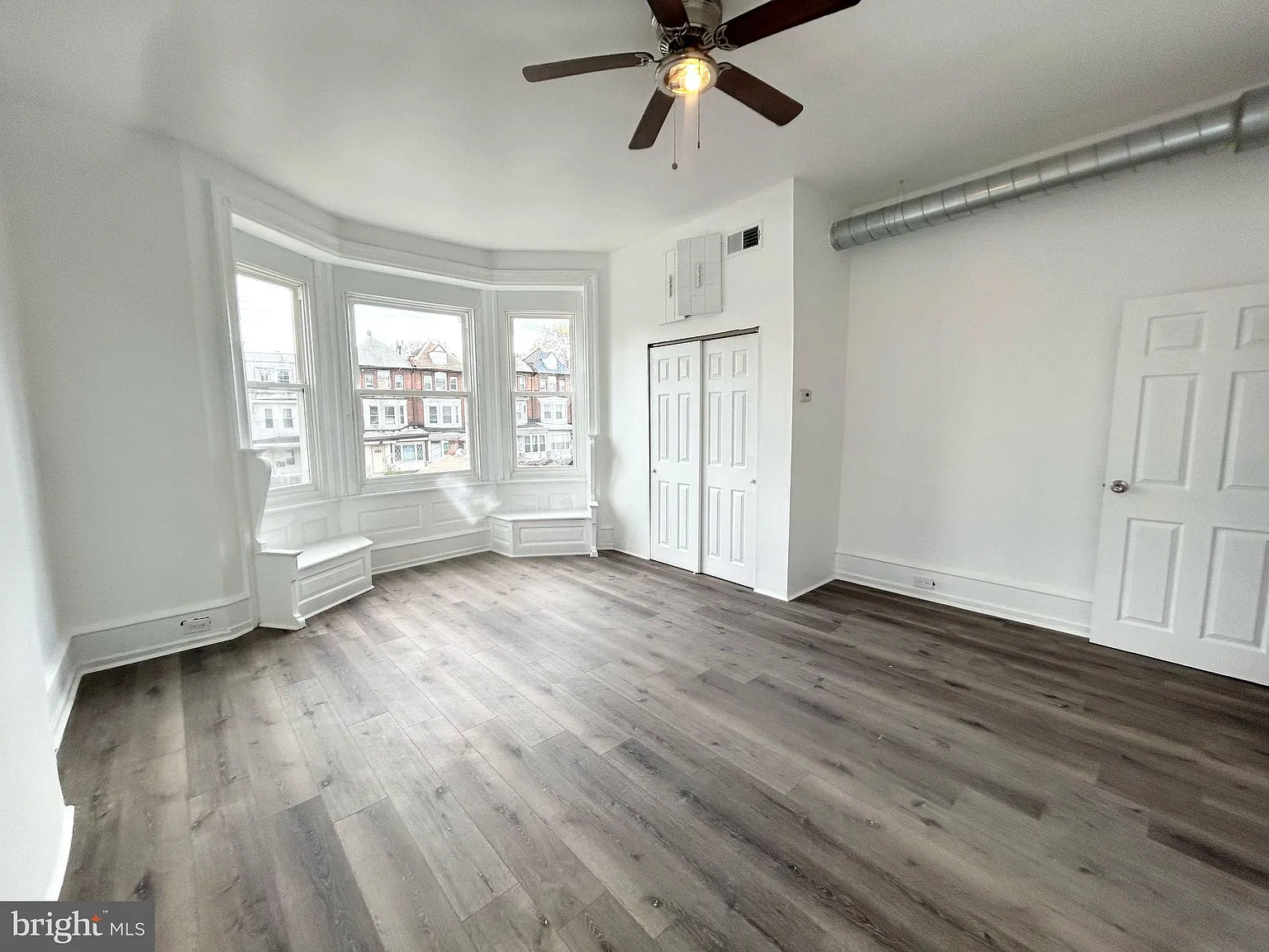 2 bed, 1.0 bath, 3429 sqft, $1,250 — Photo 4