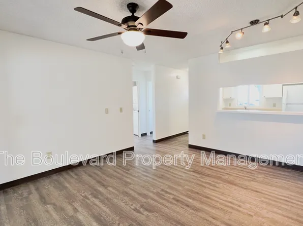 94-513 Lumiaina St APT M106, Waipahu, HI 96797