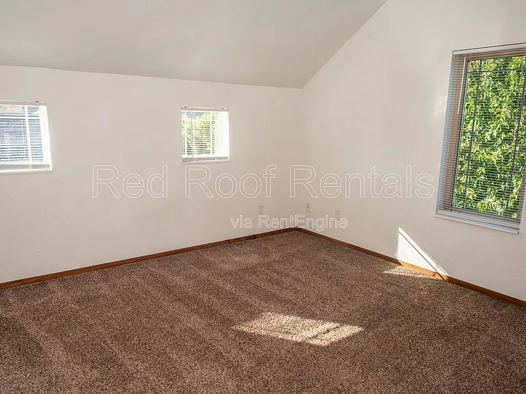 211 Varner Ave NE #2 — Photo 22