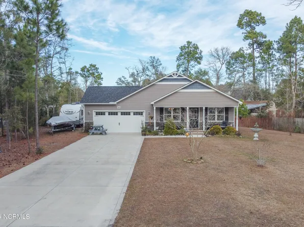 1420 Chadwick Shores Drive, Sneads Ferry, NC 28460