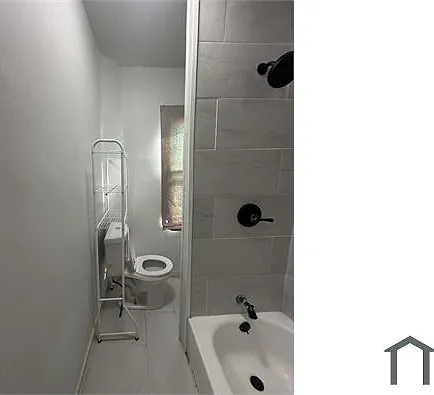 2921 W 9th St — Photo 9