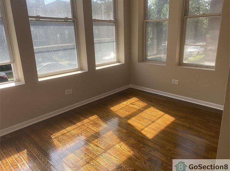 1st image of 7144 S East End Ave #1