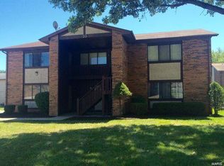 22 Yorkshire Ln APT B, Belleville, IL 62221