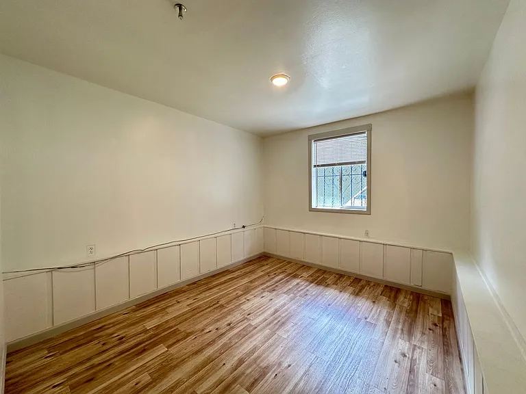 1341-1345 Minna Street — Photo 10