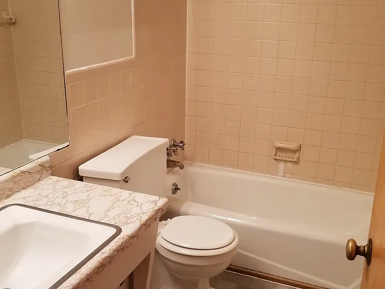 1443 W Grandview Blvd — Photo 5