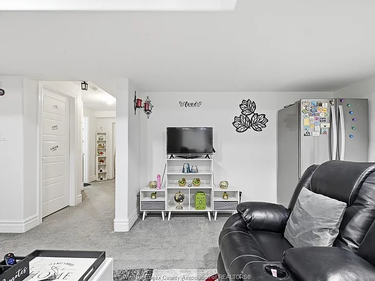 8564 Pronovost Pl #MAIN — Photo 49