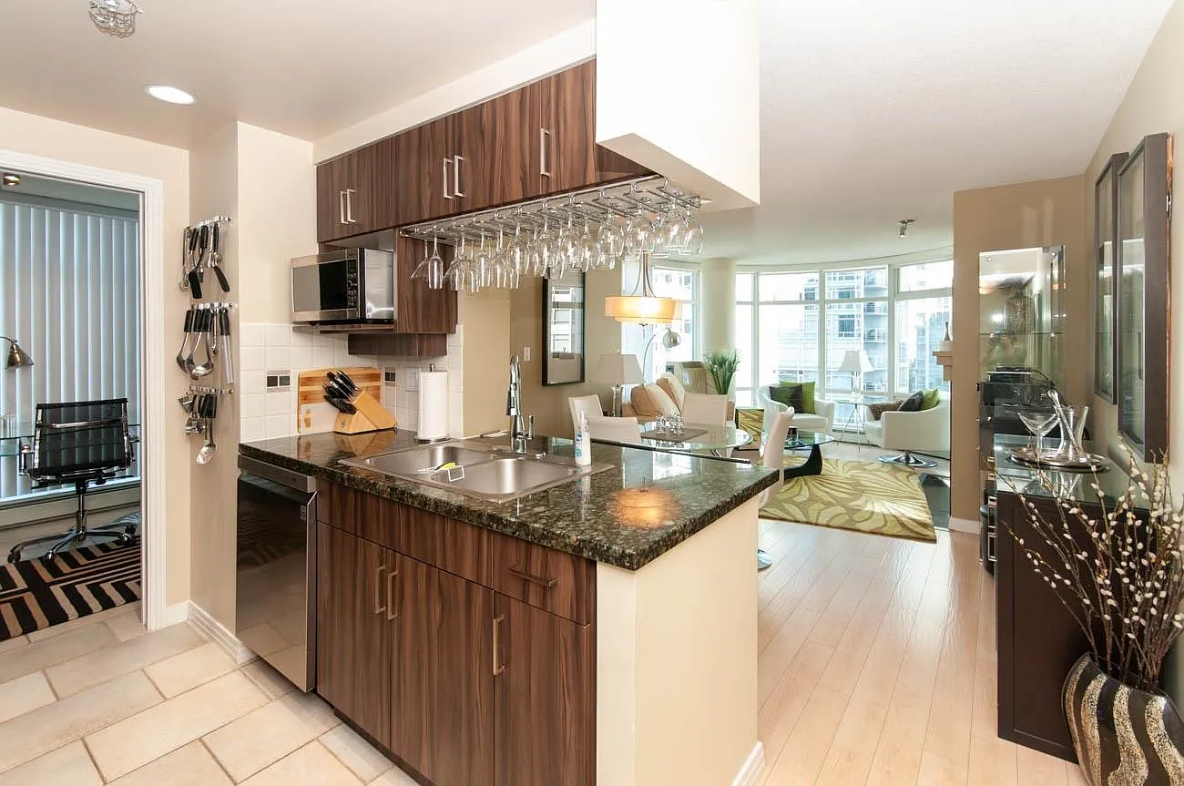 1 bed, 794 sqft, $3,500 — Photo 3