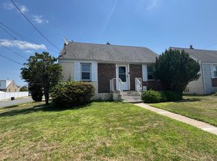 70 Bernard St, Carteret, NJ 07008
