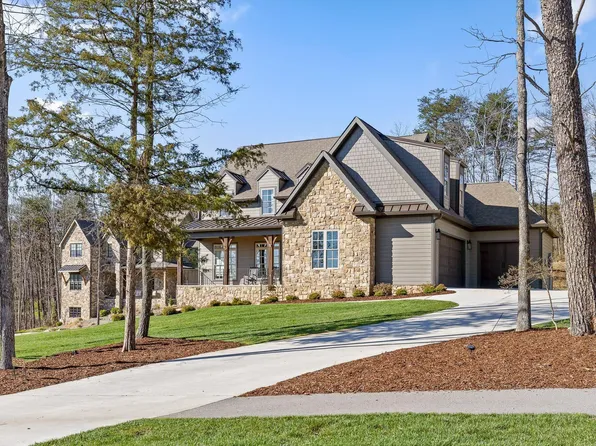 8293 Mountain Laurel Trl, Signal Mountain, TN 37377
