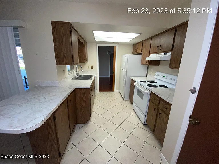 304 Darrow Ave — Photo 7